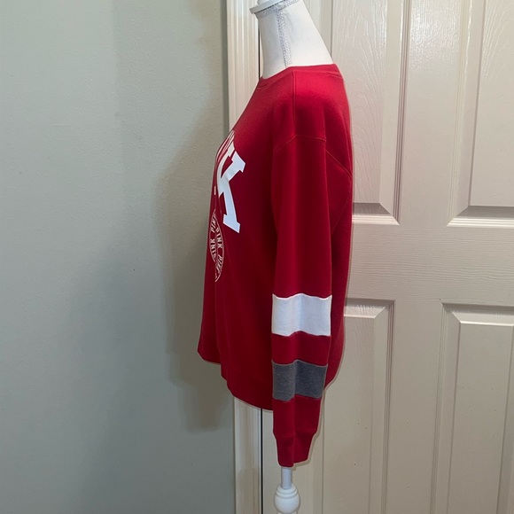 PINK Victoria’s Secret Sweatshirt - Picture 5 of 7